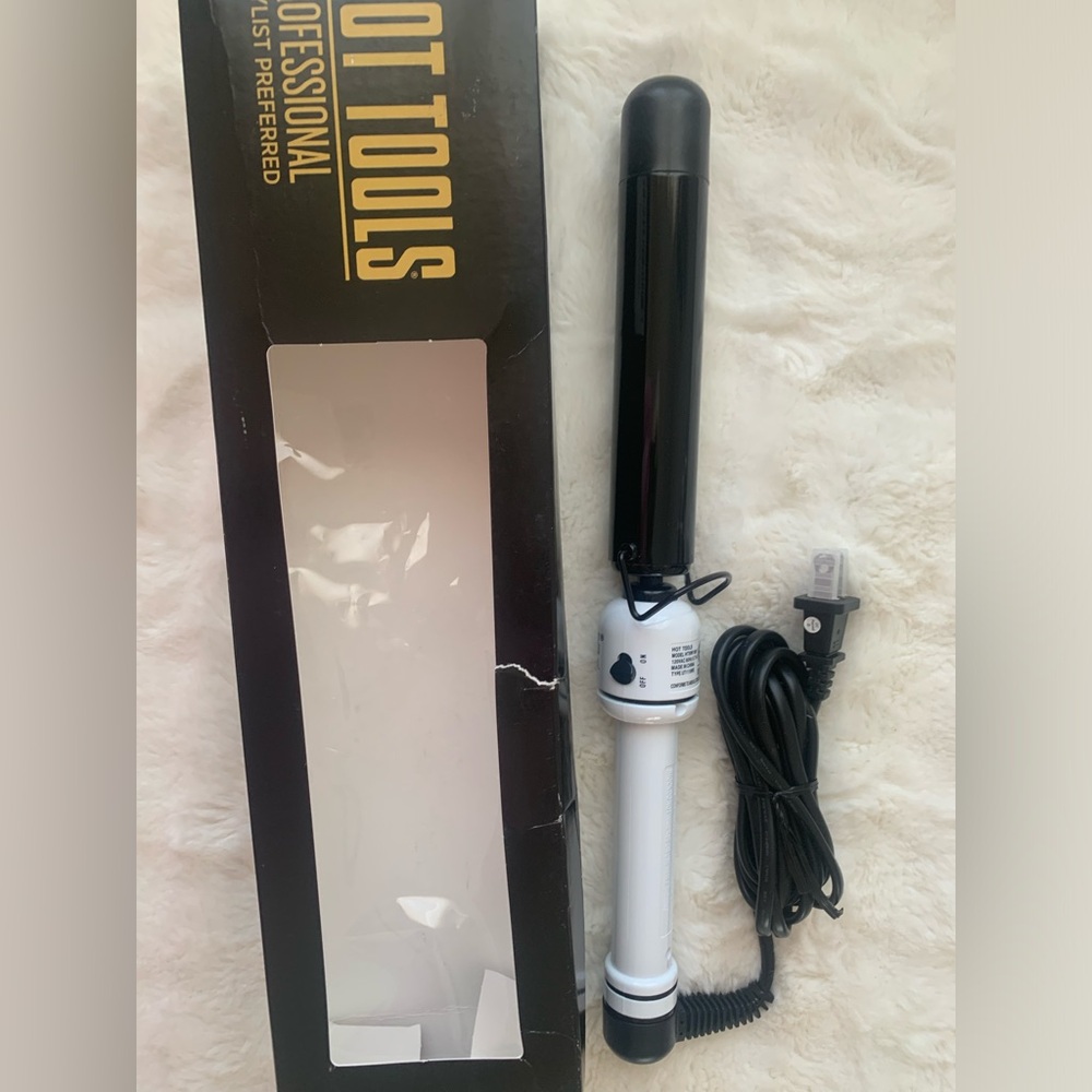 HOT TOOLS Pro Artist Nano Ceramic Curling Wand (1-1/4 in)